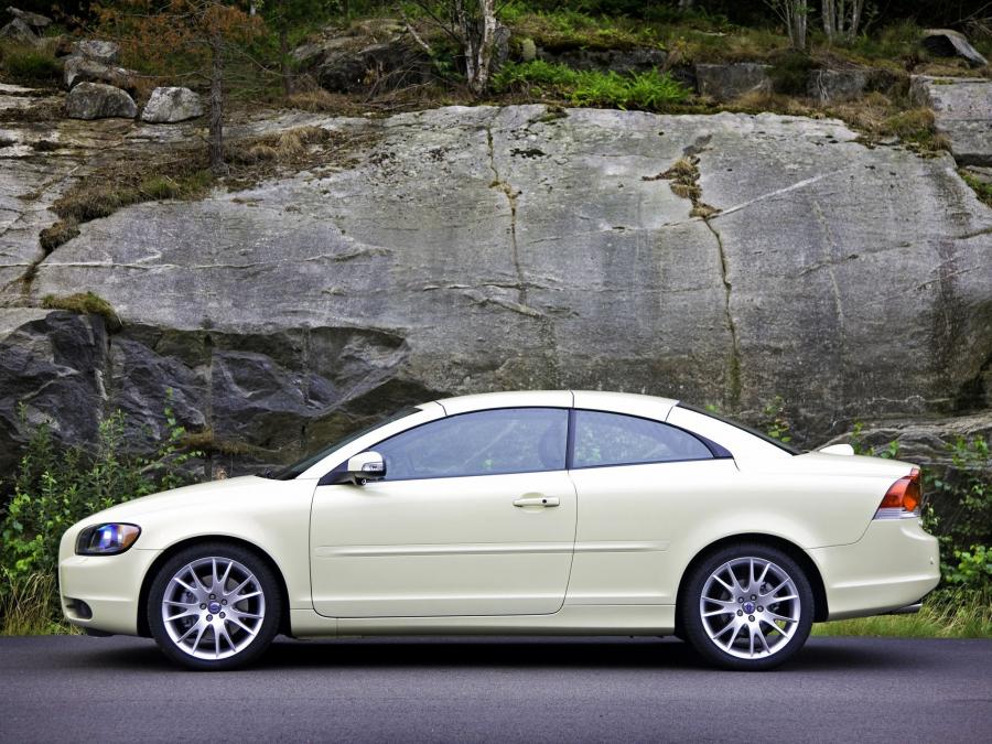  Volvo C70 T5 2005 года  (фото 28 из 93)